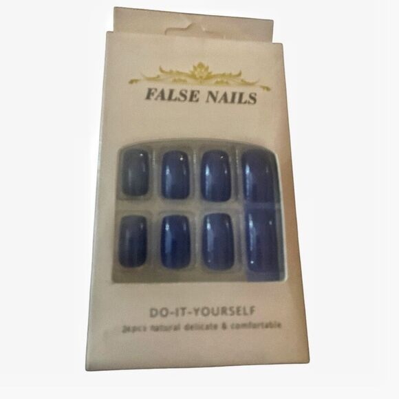 Assorted Lot of Press On Nails 6 Packages - Picture 6 of 6